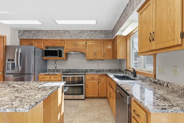 3113 Chandler Court, Burnsville, MN 55337