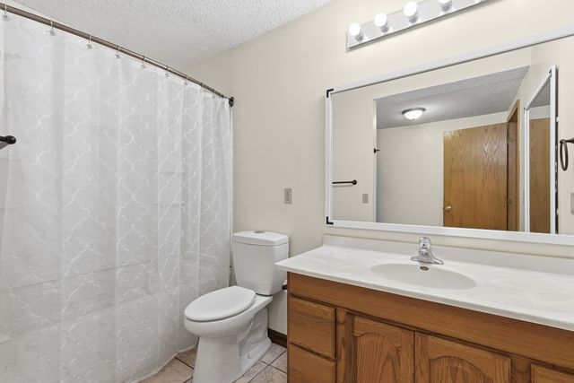 3113 Chandler Court, Burnsville, MN 55337