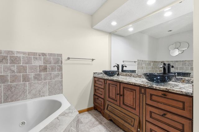 3113 Chandler Court, Burnsville, MN 55337