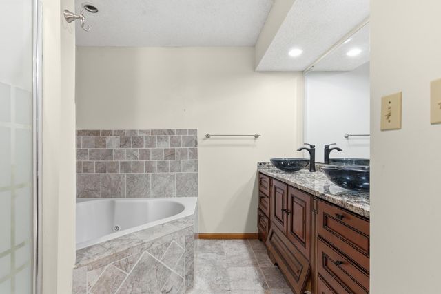 3113 Chandler Court, Burnsville, MN 55337