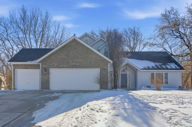 3113 Chandler Court, Burnsville, MN 55337