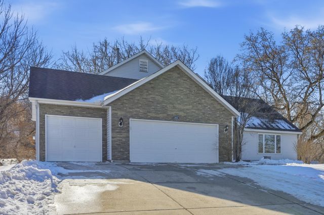 3113 Chandler Court, Burnsville, MN 55337