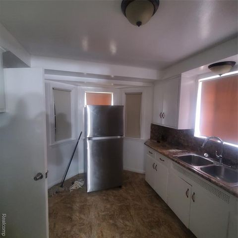18918 Hartwell Street, Detroit, MI 48235