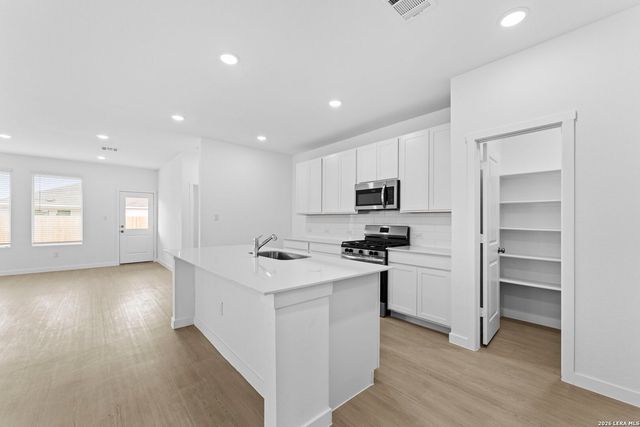 4642 Legacy Trail, Von Ormy, TX 78073