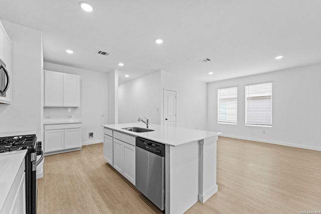 4642 Legacy Trail, Von Ormy, TX 78073