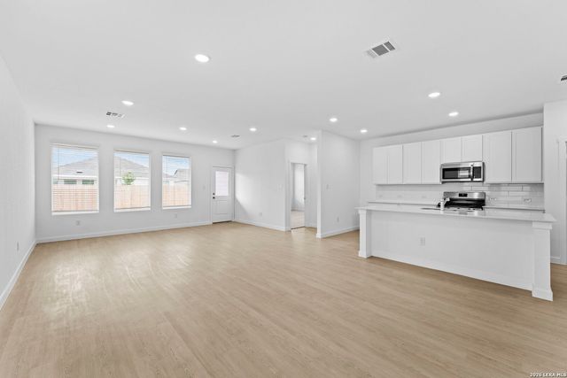 4642 Legacy Trail, Von Ormy, TX 78073