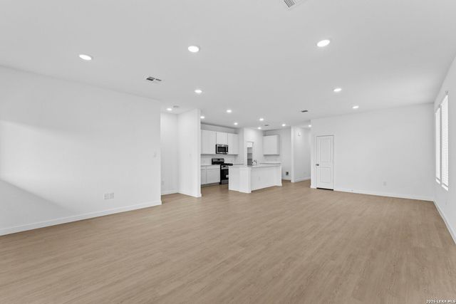 4642 Legacy Trail, Von Ormy, TX 78073