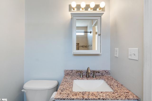 10 Susan Drive, Piedmont, SC 29673