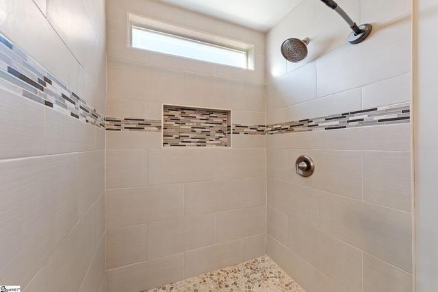 10 Susan Drive, Piedmont, SC 29673