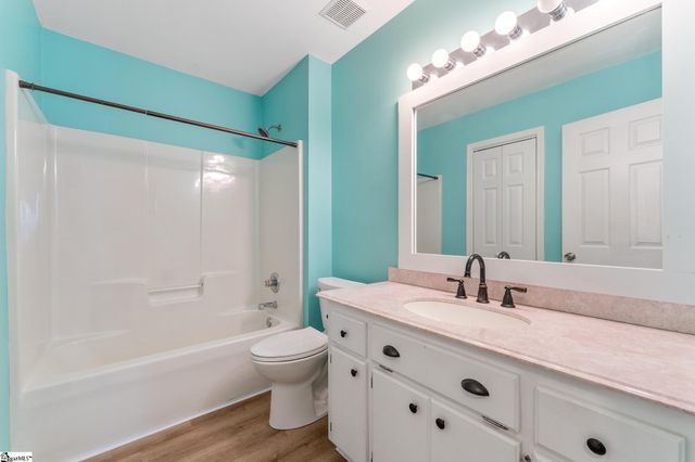 10 Susan Drive, Piedmont, SC 29673