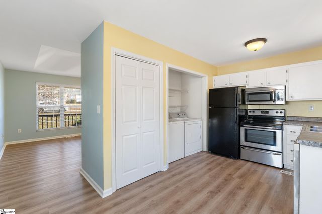 10 Susan Drive, Piedmont, SC 29673