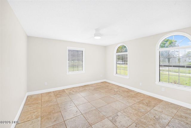 220 Country Circle Drive W, Port Orange, FL 32128
