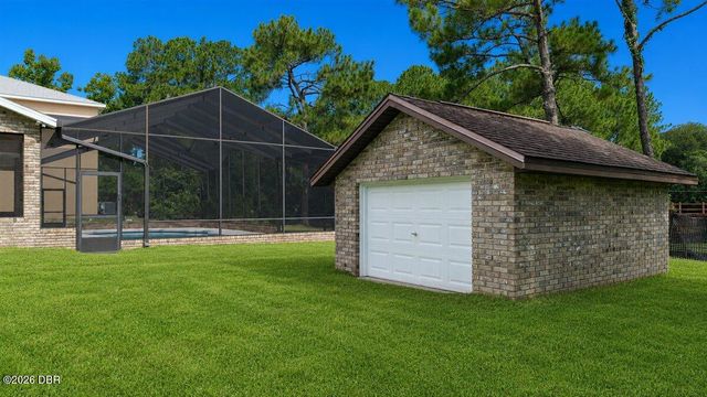 220 Country Circle Drive W, Port Orange, FL 32128