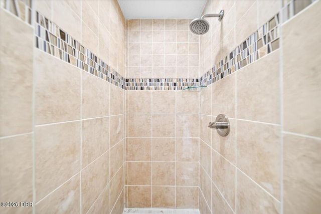 220 Country Circle Drive W, Port Orange, FL 32128