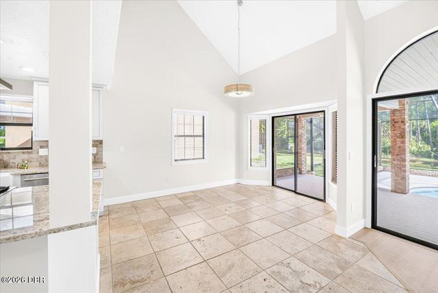 220 Country Circle Drive W, Port Orange, FL 32128