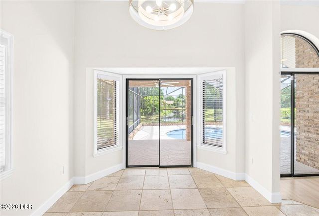 220 Country Circle Drive W, Port Orange, FL 32128
