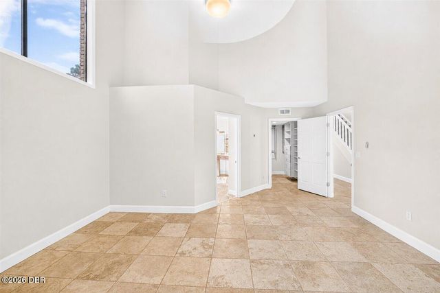 220 Country Circle Drive W, Port Orange, FL 32128