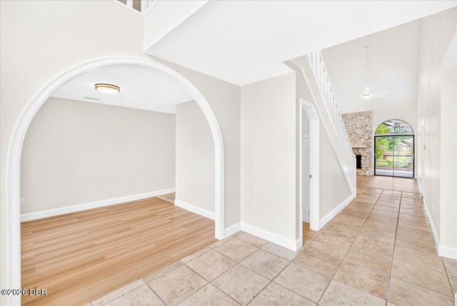 220 Country Circle Drive W, Port Orange, FL 32128