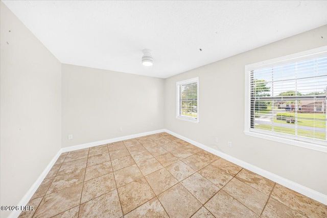 220 Country Circle Drive W, Port Orange, FL 32128