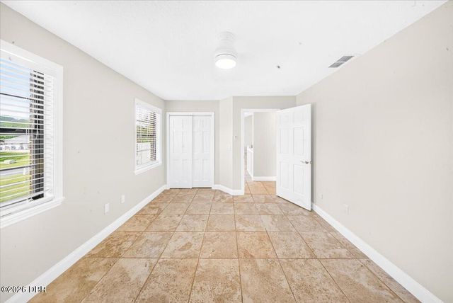 220 Country Circle Drive W, Port Orange, FL 32128