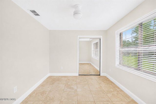 220 Country Circle Drive W, Port Orange, FL 32128