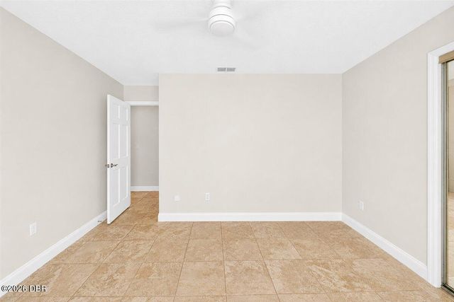 220 Country Circle Drive W, Port Orange, FL 32128