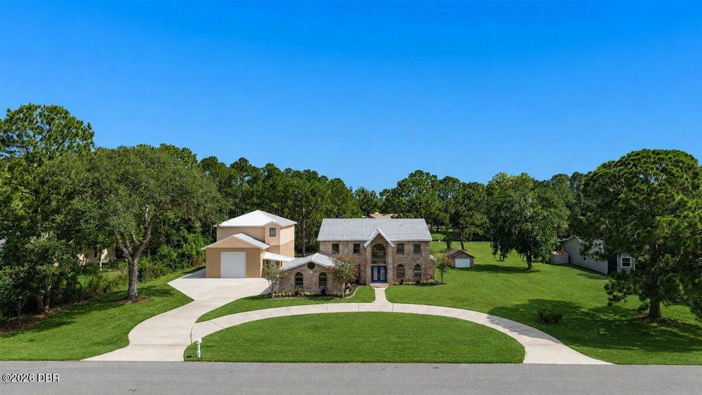220 Country Circle Drive W, Port Orange, FL 32128