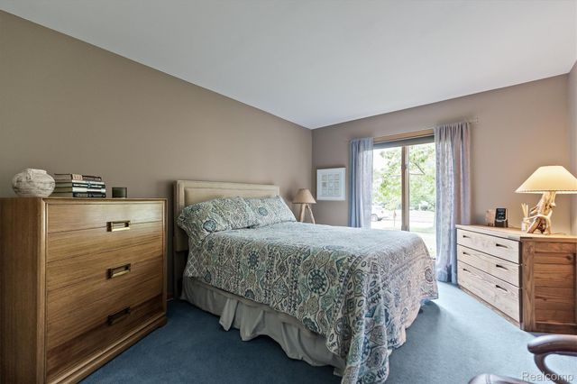 35875 Hawthorne Drive, Clinton Charter Township, MI 48035