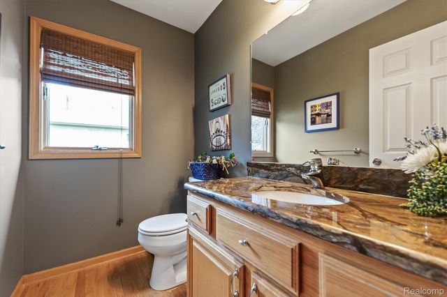 35875 Hawthorne Drive, Clinton Charter Township, MI 48035