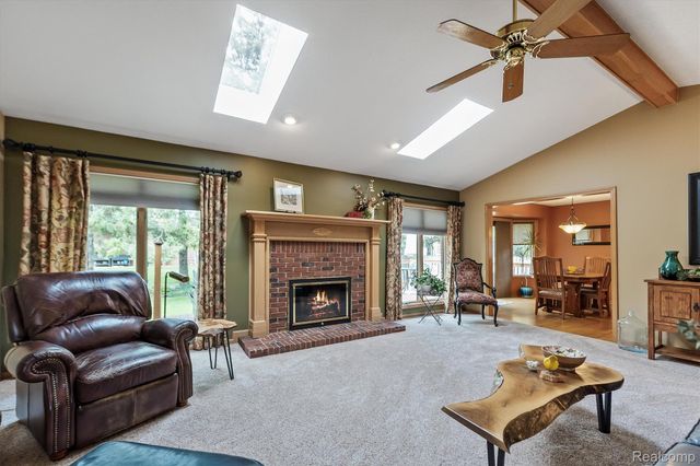 35875 Hawthorne Drive, Clinton Charter Township, MI 48035