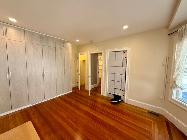 201 College Ave 1, Somerville, MA 02144