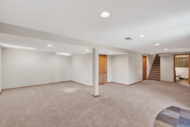 2133 62nd Street E, Inver Grove Heights, MN 55077
