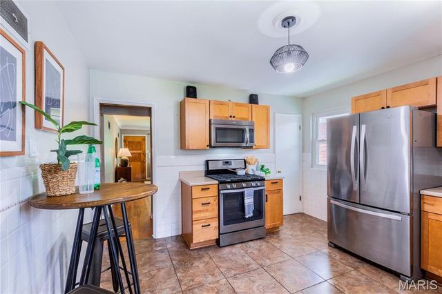 6558 Oleatha Avenue, St Louis, MO 63139