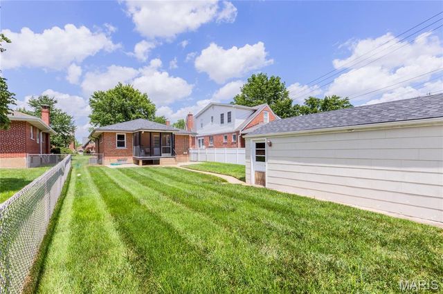 6558 Oleatha Avenue, St Louis, MO 63139