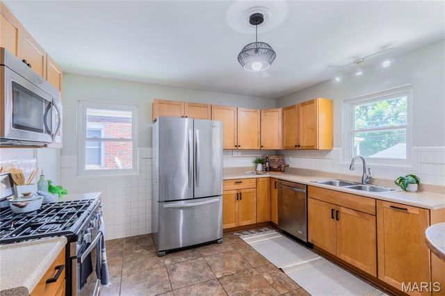 6558 Oleatha Avenue, St Louis, MO 63139