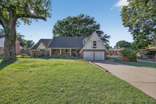 1115 Grandview Road, Bartlesville, OK 74006