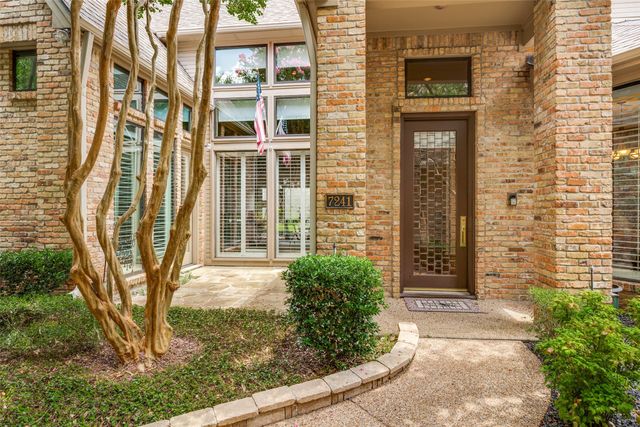 7241 Helsem Bend, Dallas, TX 75230