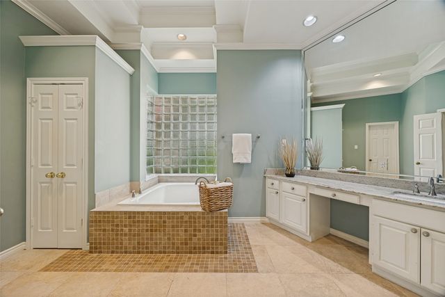 7241 Helsem Bend, Dallas, TX 75230
