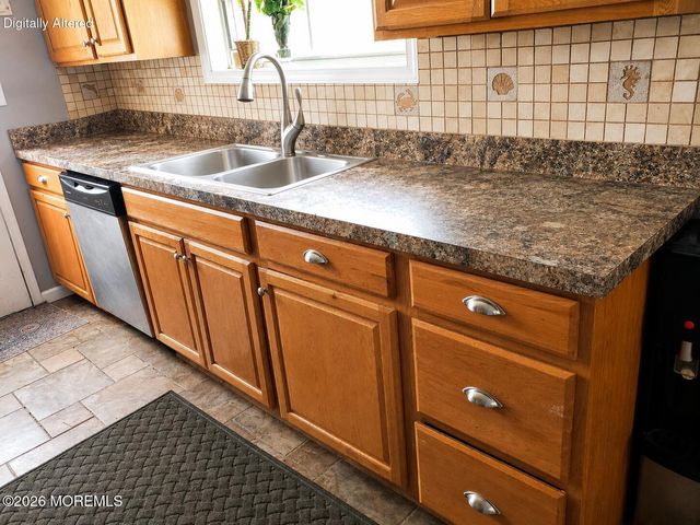 164 Summit Avenue, Island Heights, NJ 08732