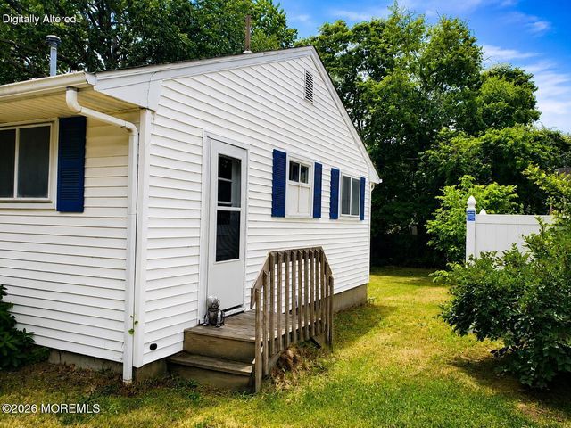 164 Summit Avenue, Island Heights, NJ 08732