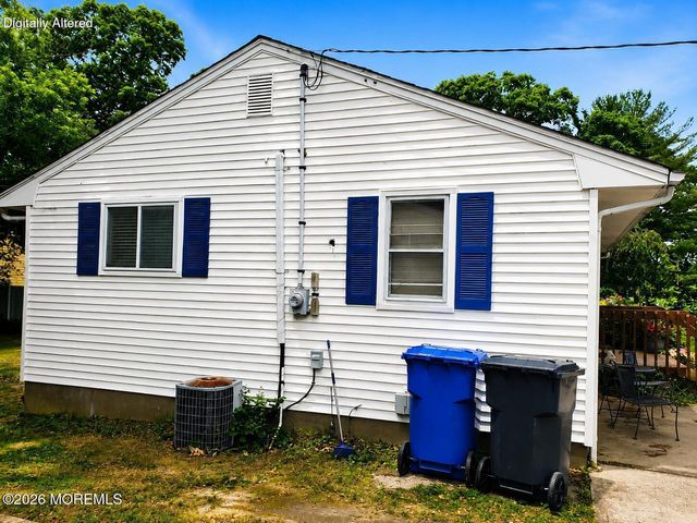164 Summit Avenue, Island Heights, NJ 08732