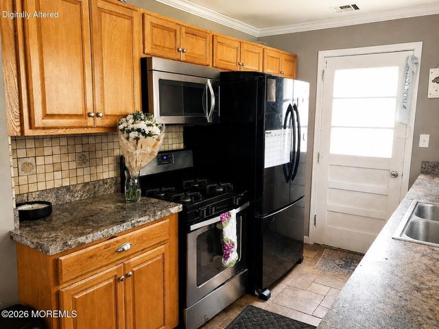 164 Summit Avenue, Island Heights, NJ 08732