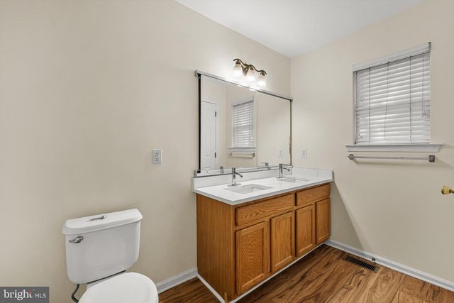 125 WOODBERRY DR, Egg Harbor Township, NJ 08234