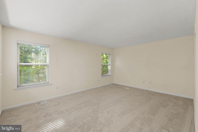 125 WOODBERRY DR, Egg Harbor Township, NJ 08234