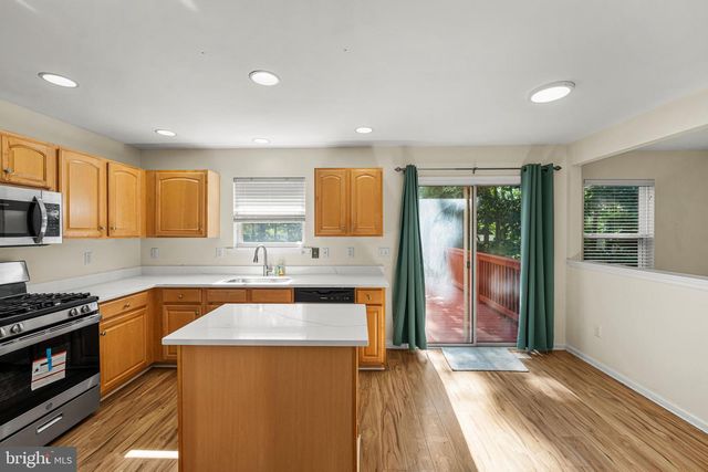 125 WOODBERRY DR, Egg Harbor Township, NJ 08234
