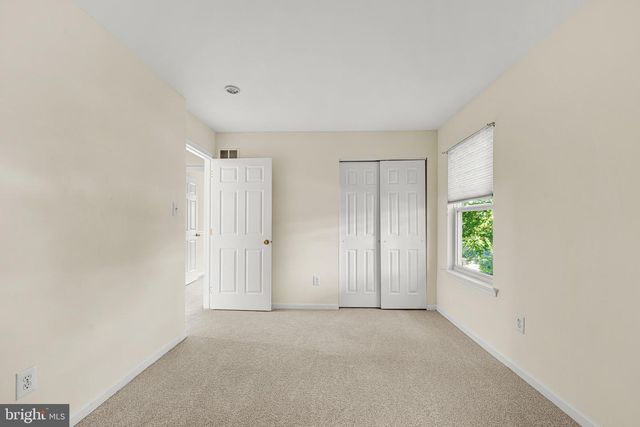 125 WOODBERRY DR, Egg Harbor Township, NJ 08234