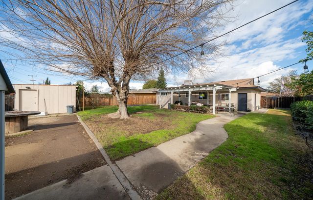 716 Willis Avenue, Madera, CA 93637