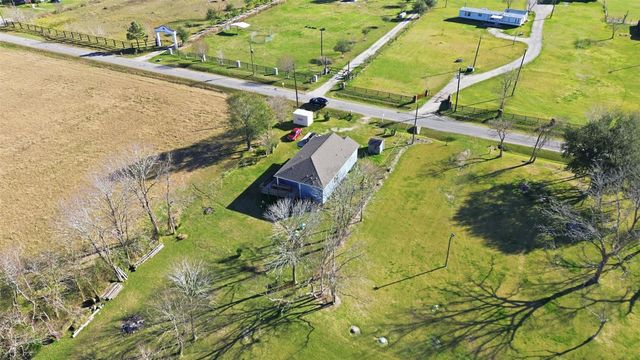 7472 County Road 605, Dayton, TX 77535