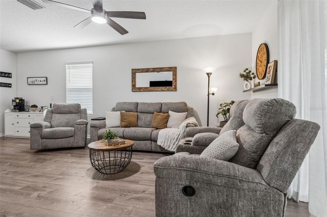 32772 ANSLEY BLOOM LANE, Wesley Chapel, FL 33543