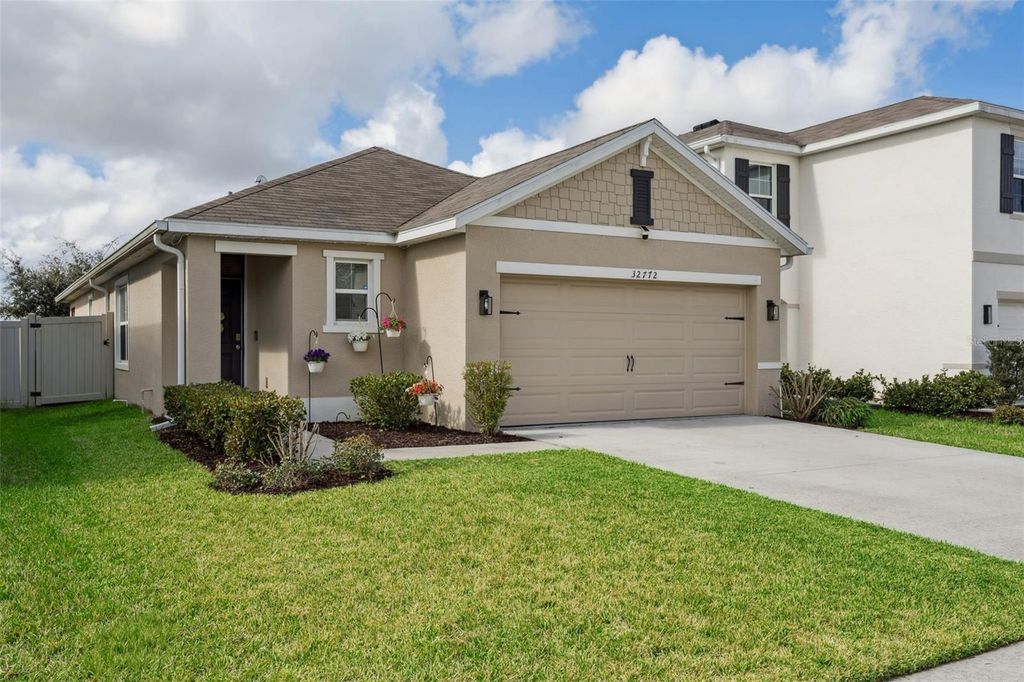 32772 ANSLEY BLOOM LANE, Wesley Chapel, FL 33543